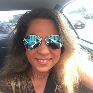 Meet your Posher, Debra